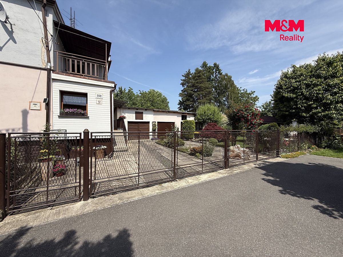 Prodej rodinného domu 100 m², pozemek 200 m² – fotografie 3