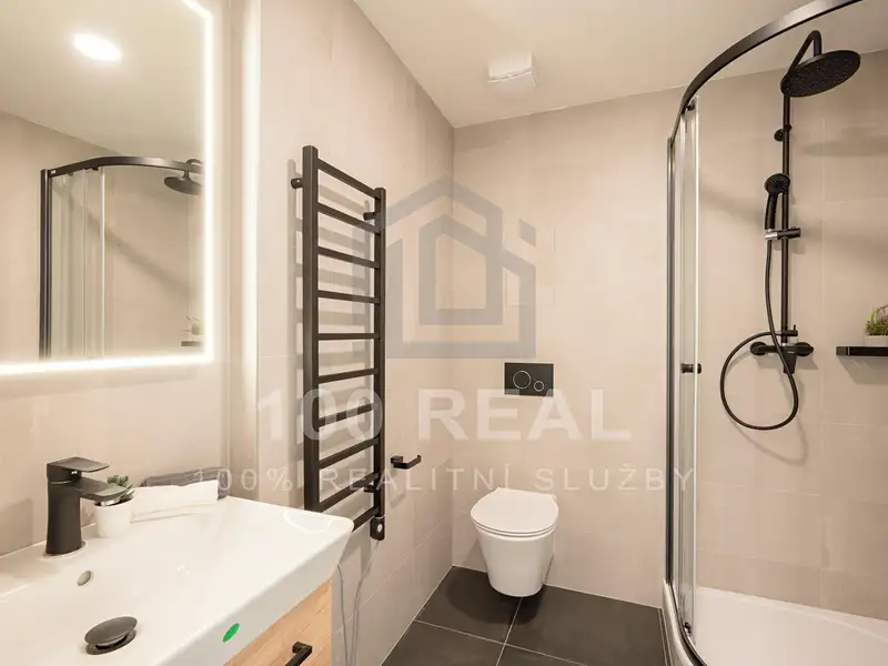 Pronájem bytu 2+kk 54 m², Pardubice – náhled fotky 1