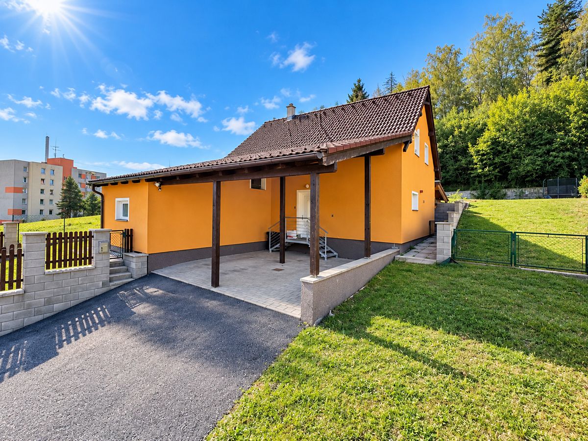 Prodej rodinného domu 196 m², pozemek 1327 m² – fotografie 5