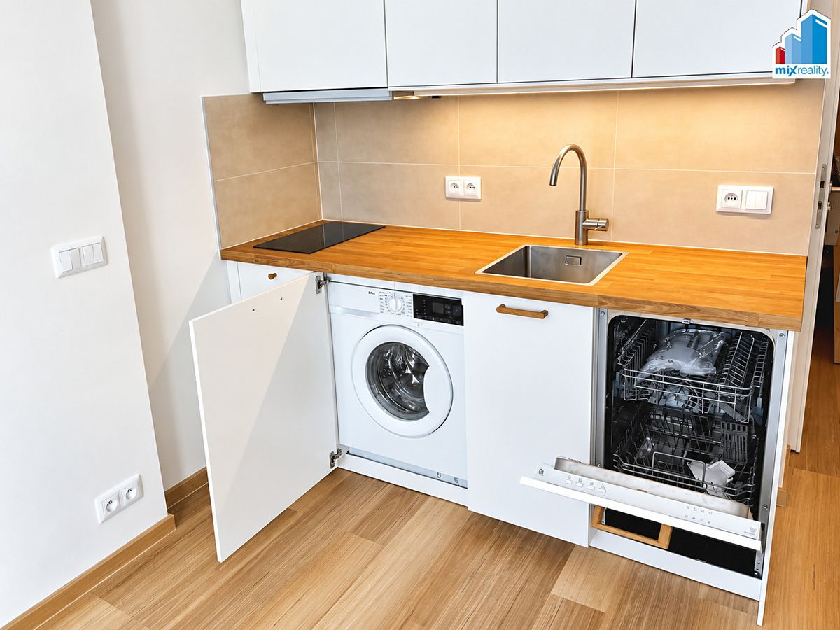 Prodej bytu 1+kk 19 m² – fotografie 3