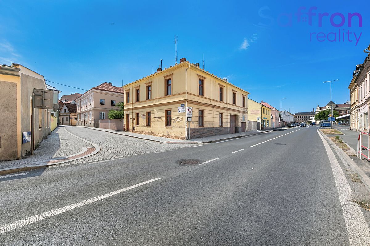 Prodej rodinného domu 270 m², pozemek 234 m², Domažlice – fotka 1 z 3