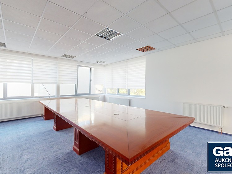 Pronájem komerčního prostoru, 400 m² (4 z 11)