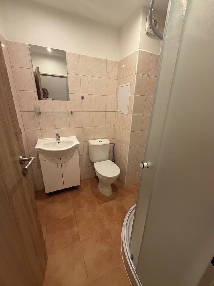 Pronájem bytu 1+kk 28 m² – fotografie 5