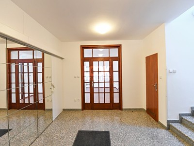 Gewerbefläche zur Miete, 417 m² (2 von 41)