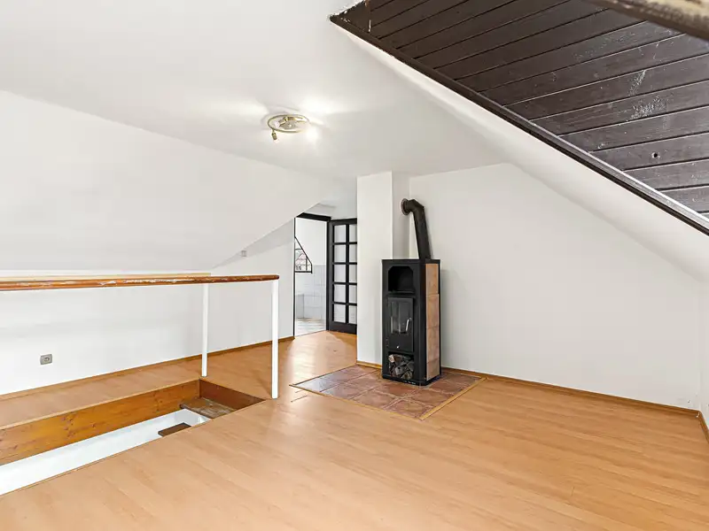 Prodej bytu 2+1 77 m², Praha – náhled fotky 1