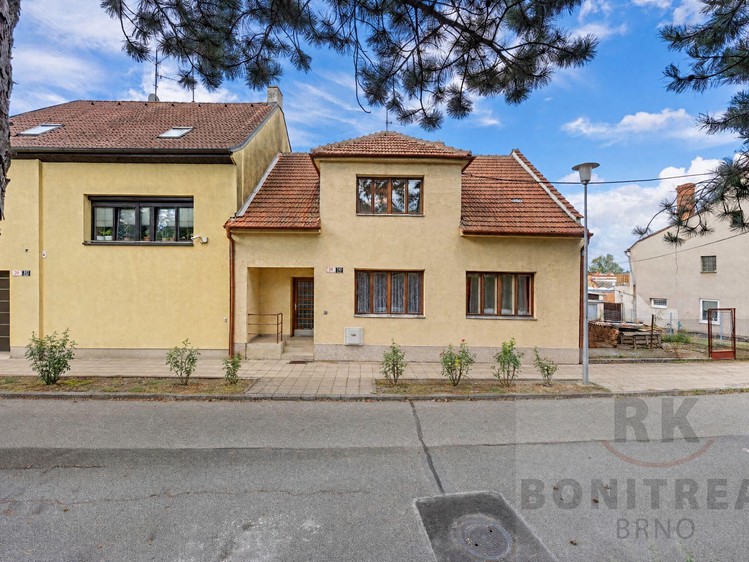 Prodej domu, 200 m² (1 z 23)