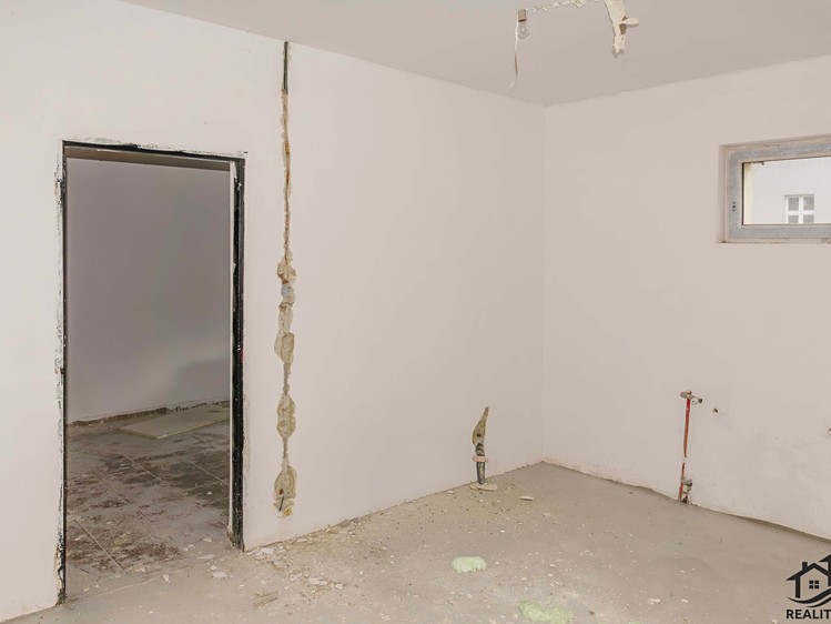 Комерційне приміщення на продаж, 700 м² (7 з 21)