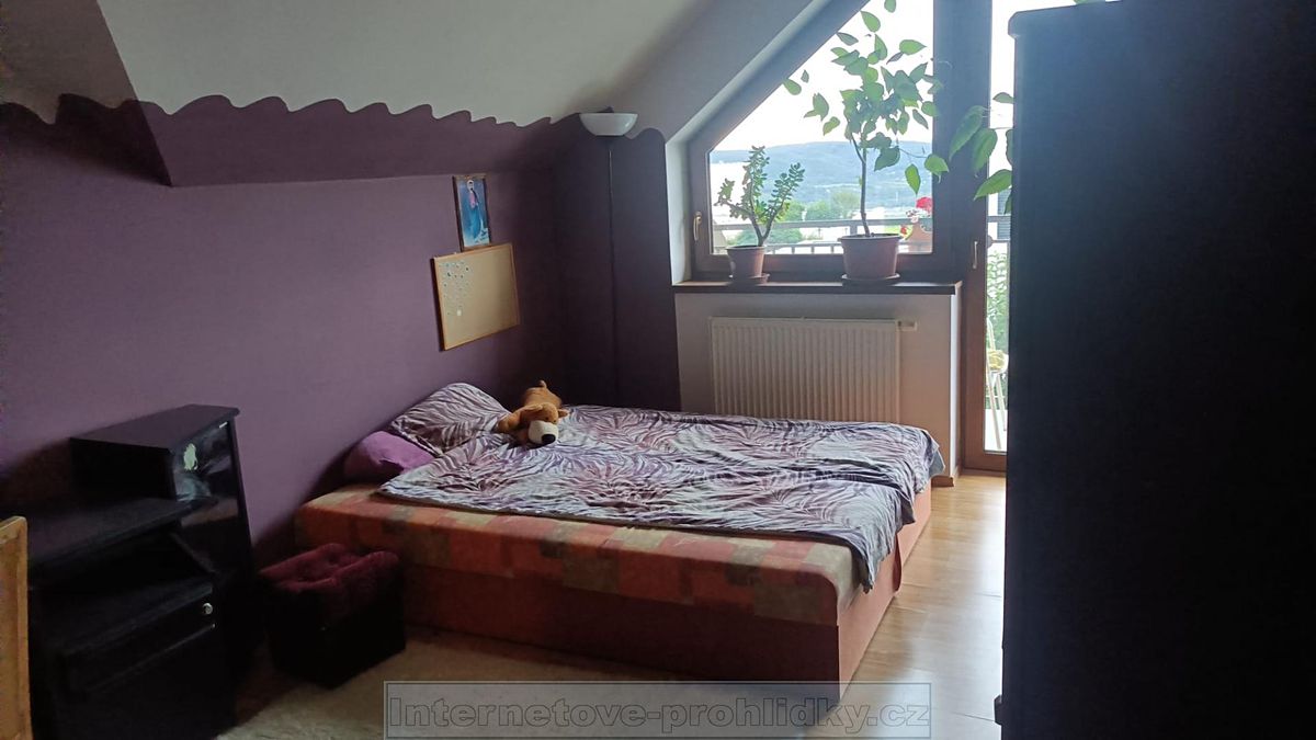 Pronájem bytu pokoje 25 m² – fotografie 2