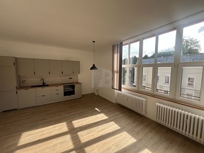 Pronájem bytu 3+kk 85 m²