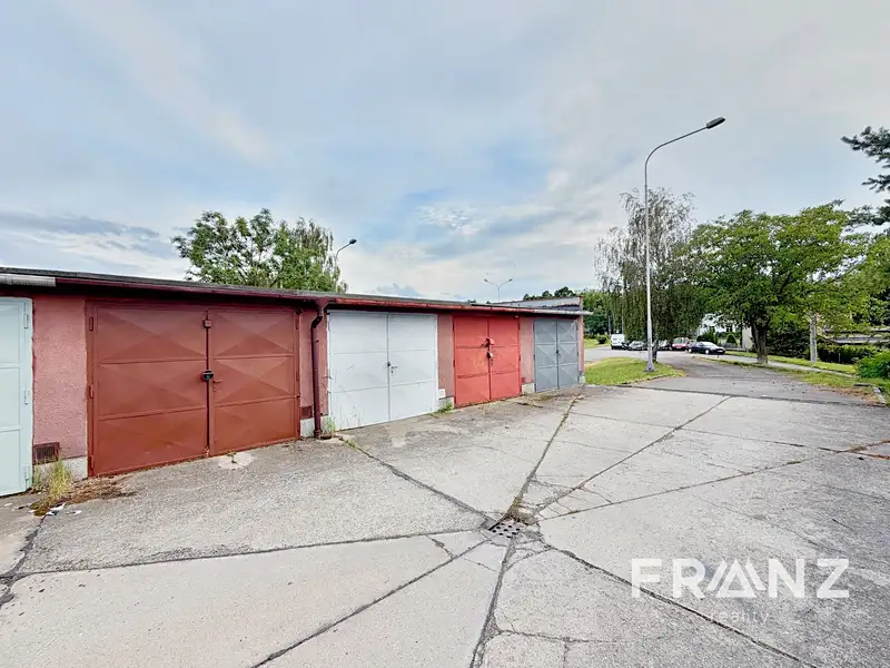 Pronájem garáže 16 m², Ostrava – náhled fotky 1