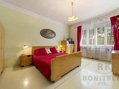Prodej rodinného domu 200 m², pozemek 749 m²
