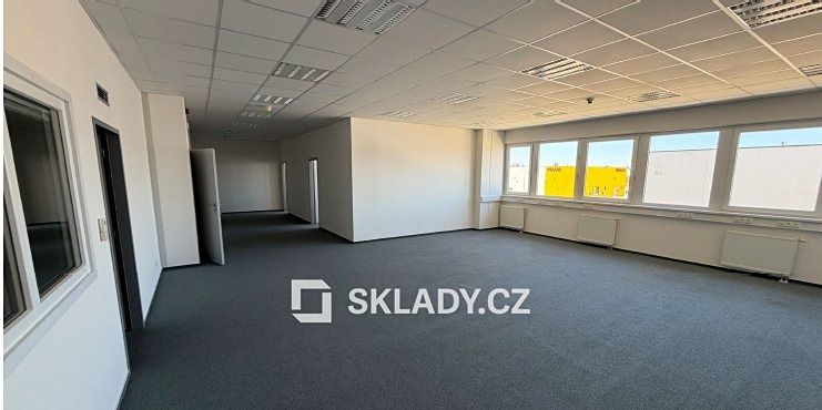 Pronájem skladového prostoru 1464 m² – fotografie 4