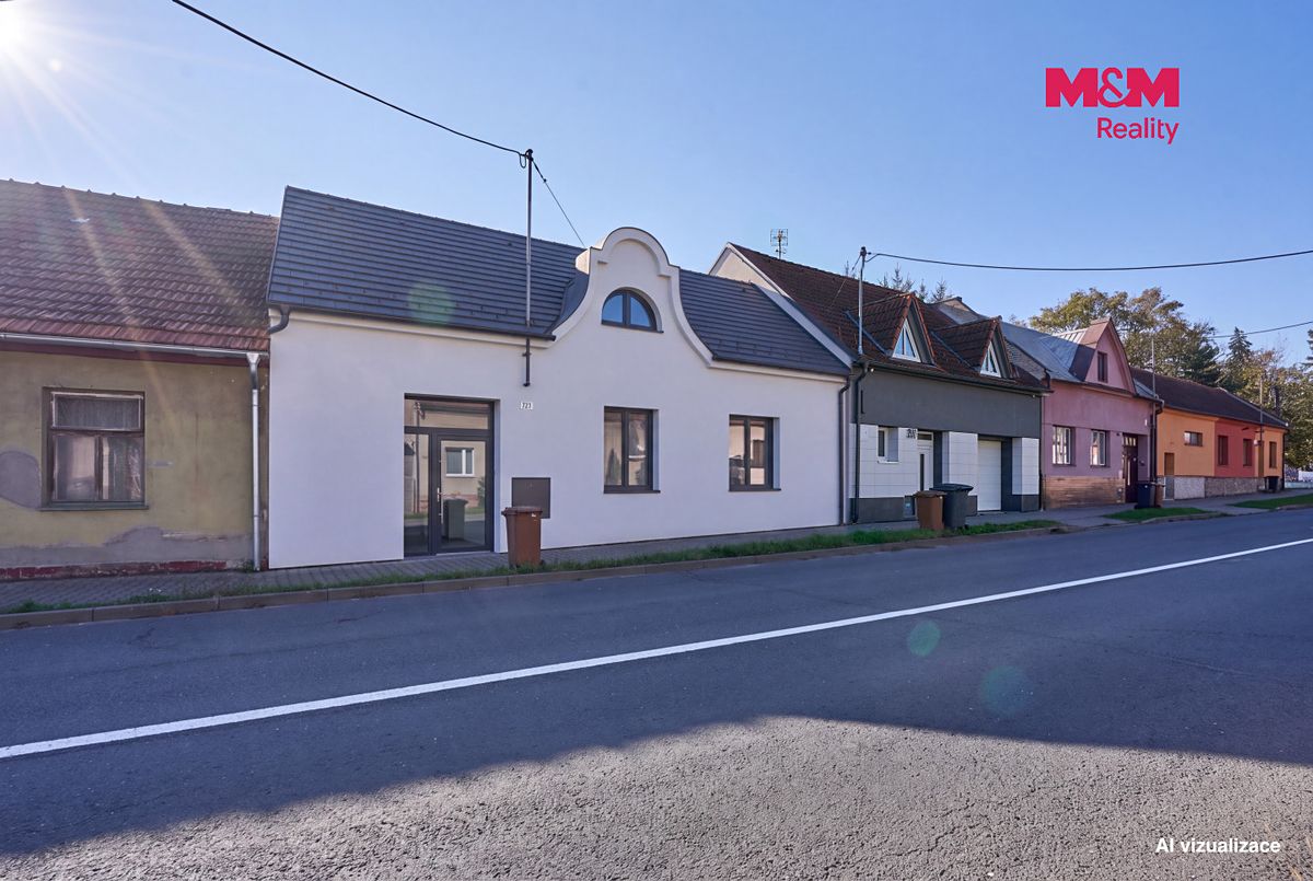 Prodej rodinného domu 116 m², pozemek 725 m² – fotografie 2