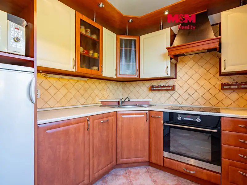 Prodej bytu 4+1 70 m², Větřní – náhled fotky 1