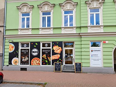 Pronájem obchodního prostoru 57 m²