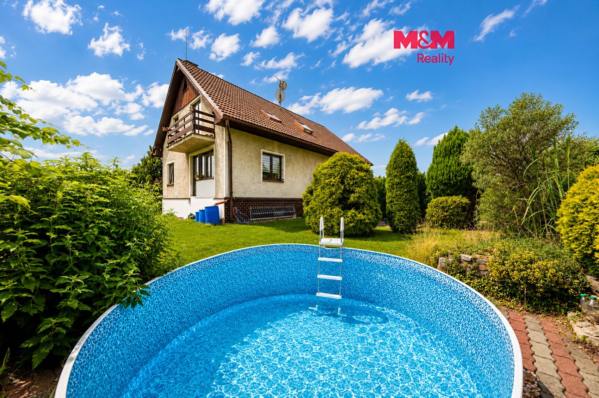 Prodej rodinného domu 330 m², pozemek 704 m², Karlovy Vary – fotka 1 z 3