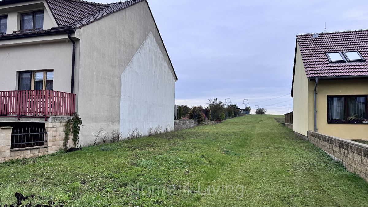 Prodej stavebního pozemku 2609 m² – fotografie 2