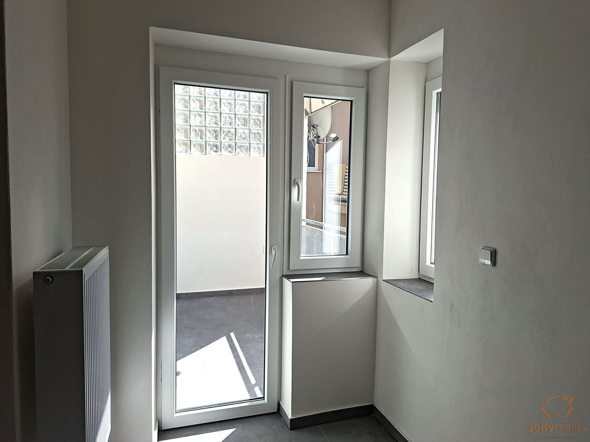 Pronájem bytu 2+1 61 m² – fotografie 2