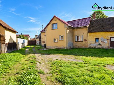 Prodej rodinného domu 114 m², pozemek 2339 m²
