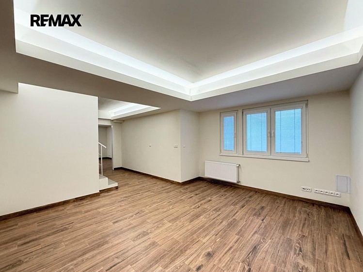 Будинок в оренду, 302 м² (30 з 37)