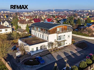 Prodej kanceláře 826 m²