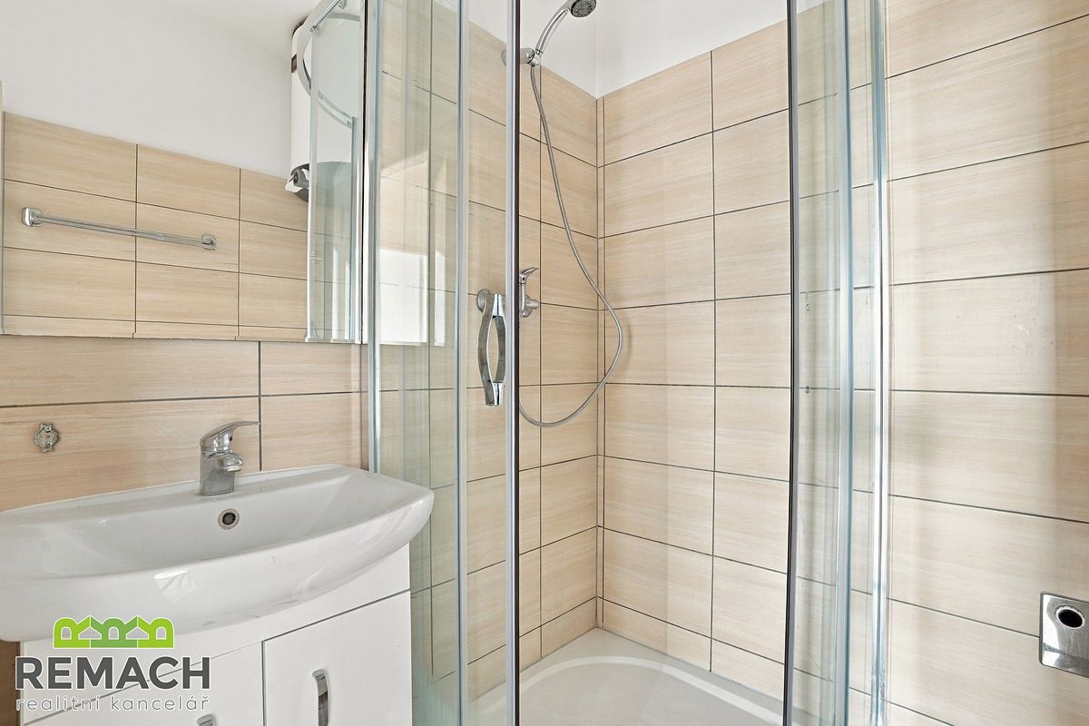 Pronájem bytu 3+1 67 m² – fotografie 3