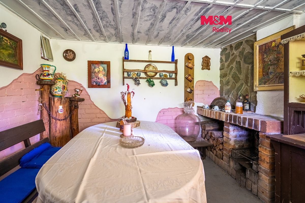 Prodej chaty 20 m², pozemek 377 m², Kamýk nad Vltavou – fotka 1 z 3