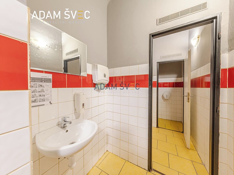 Комерційне приміщення в оренду, 150 м² (15 з 27)