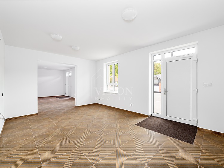Комерційне приміщення на продаж, 322 м² (32 з 50)
