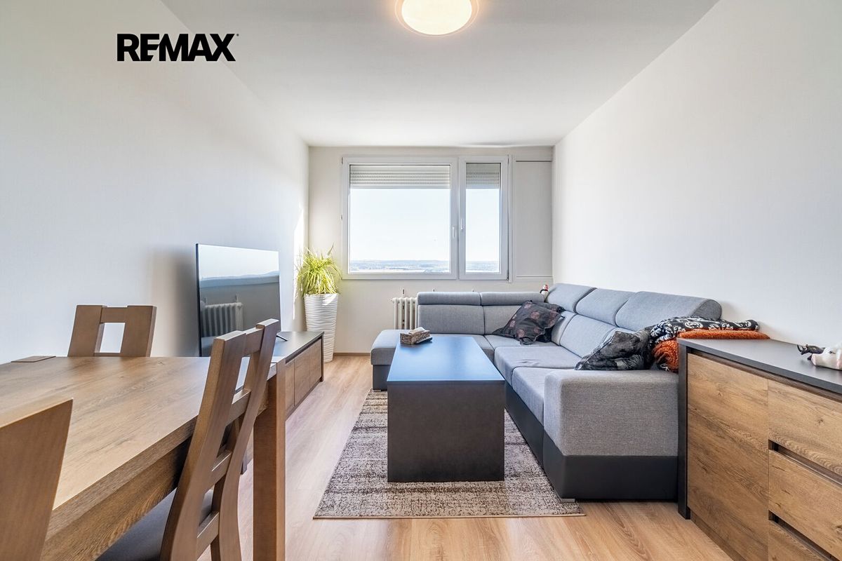 Pronájem bytu 2+kk 45 m² – fotografie 2