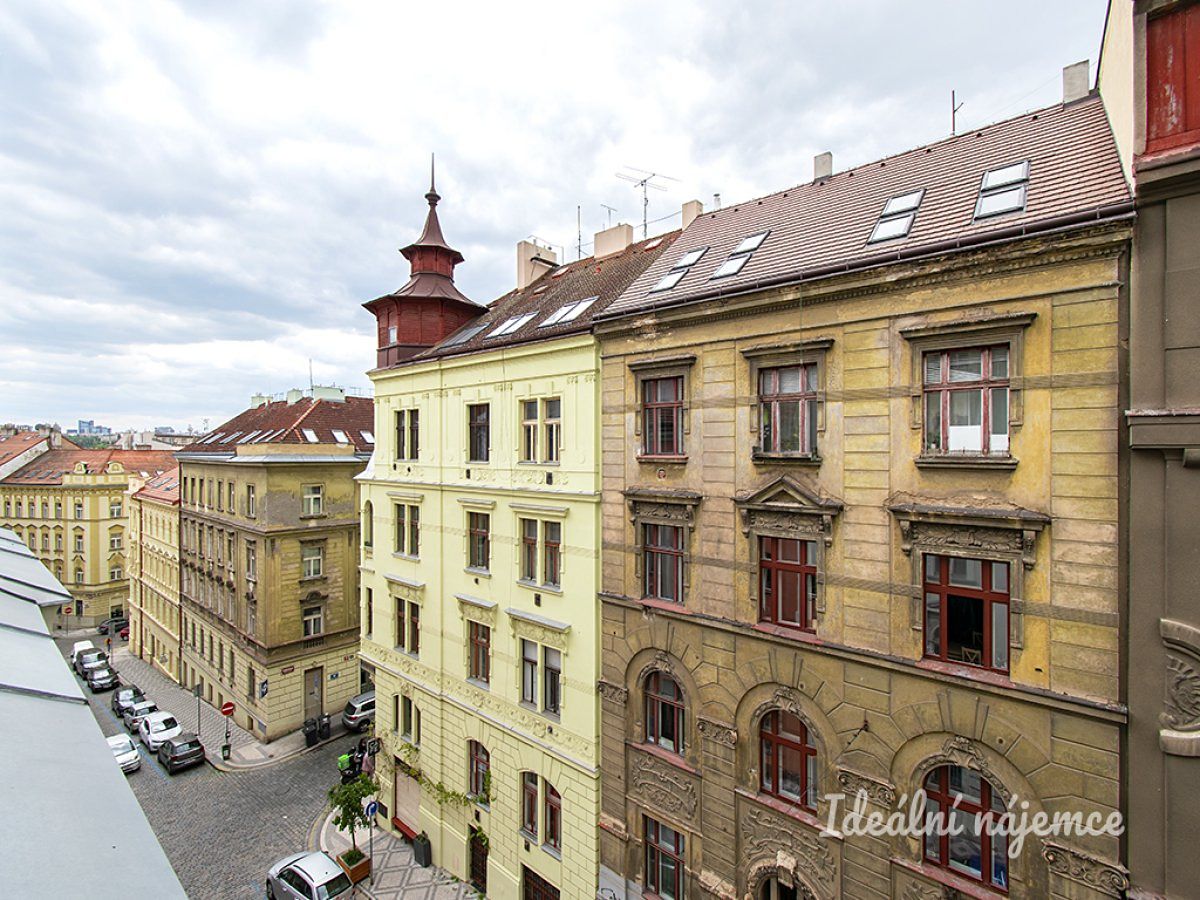 Pronájem bytu 2+kk 51 m² – fotografie 2