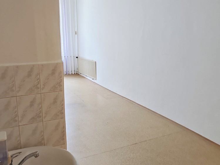 Комерційне приміщення в оренду, 73 м² (7 з 11)