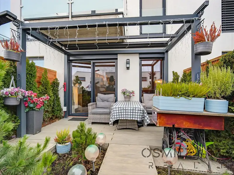Prodej bytu 1+kk 70 m², Praha – náhled fotky 3