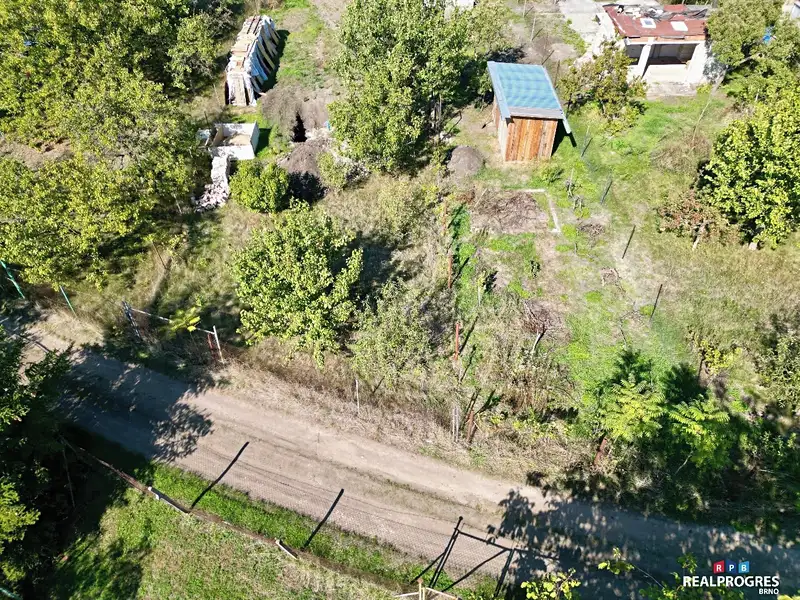 Prodej stavebního pozemku 313 m², Újezd u Brna – náhled fotky 2