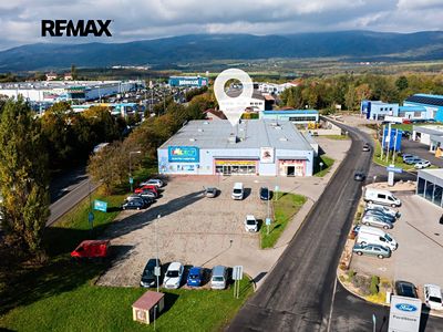 Pronájem obchodního prostoru 1210 m²
