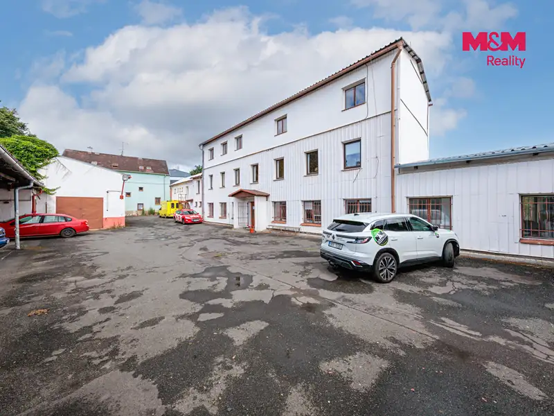 Prodej skladového prostoru 900 m², Karlovy Vary – náhled fotky 2