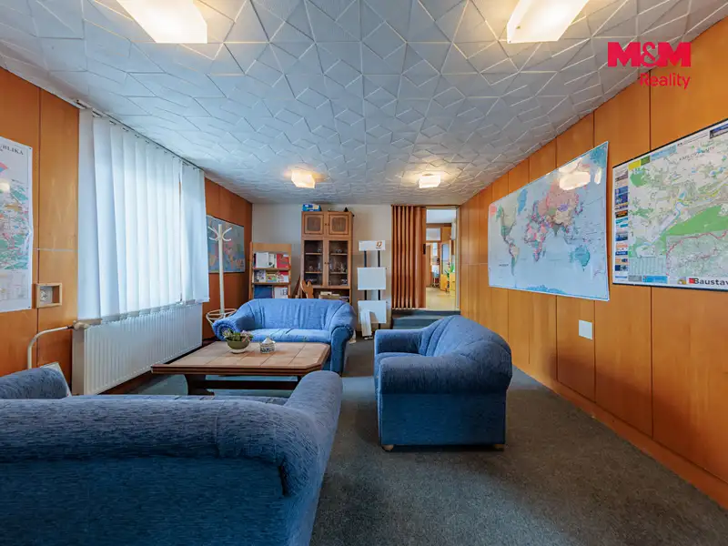 Prodej kanceláře 900 m², Karlovy Vary – náhled fotky 2