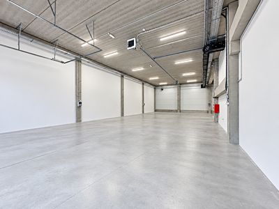 Pronájem skladového prostoru 550 m²