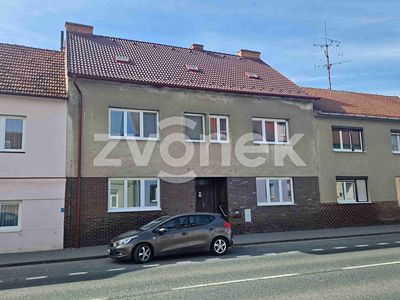 Prodej rodinného domu 200 m², pozemek 696 m²