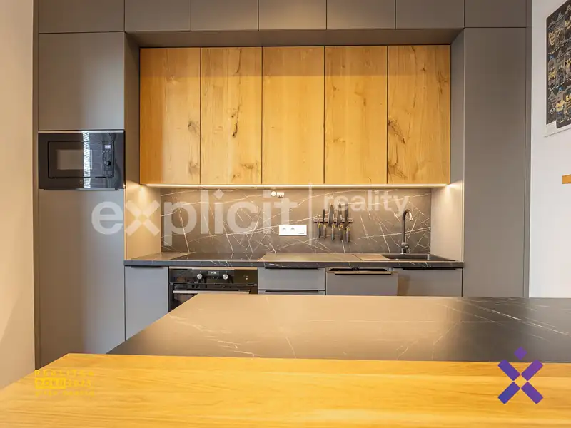 Pronájem bytu 1+kk 28 m², Zlín – náhled fotky 3