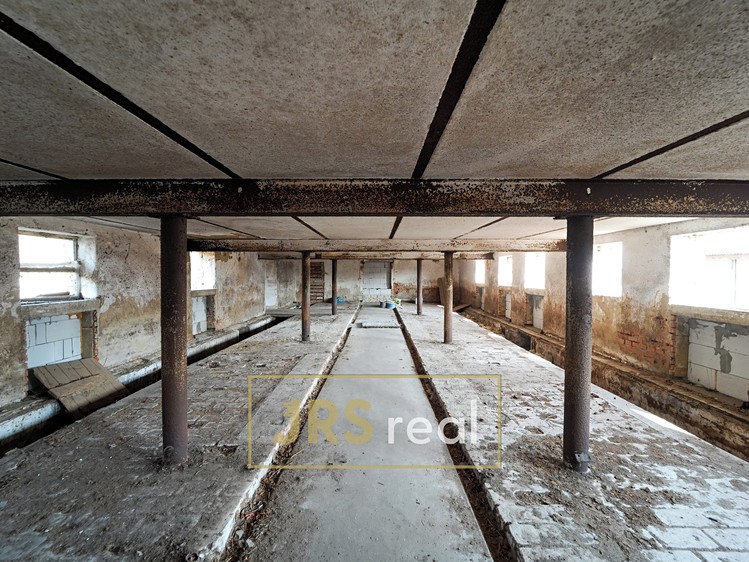 Prodej komerčního prostoru, 1 271 m² (3 z 3)