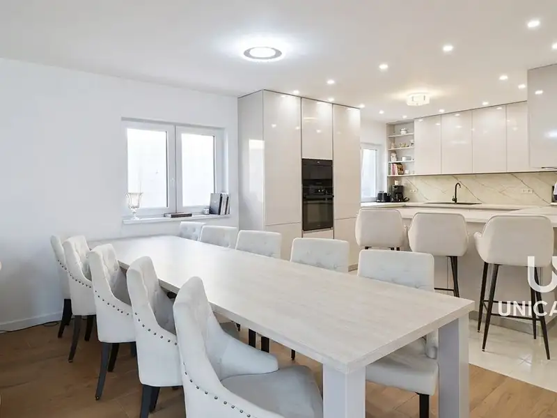 Prodej rodinného domu 230 m², pozemek 1573 m², Ořechov – náhled fotky 3
