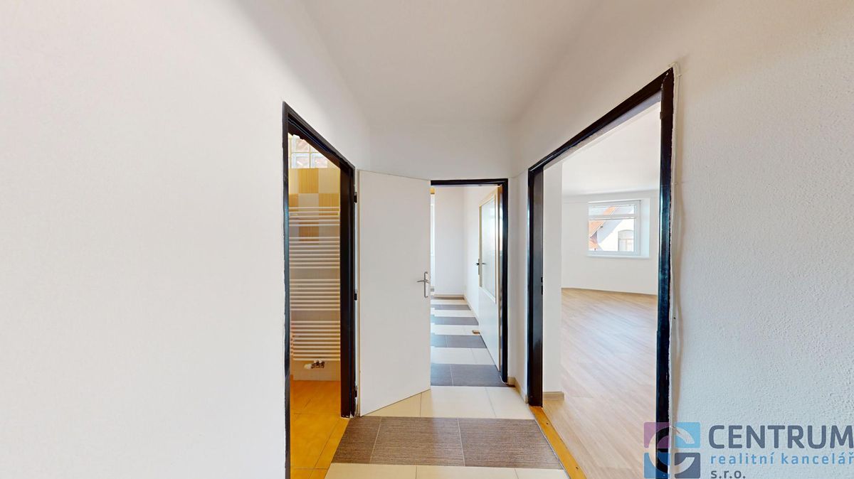 Pronájem bytu 2+1 65 m² – fotografie 5