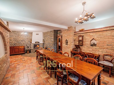 Нерухомість на продаж, 468 м² (2 з 25)