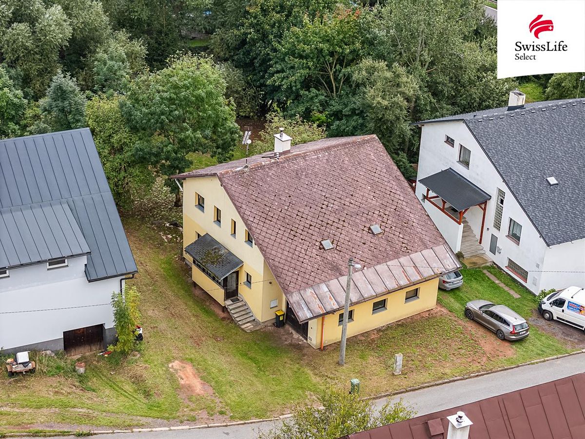 Prodej rodinného domu 216 m², pozemek 1028 m²
