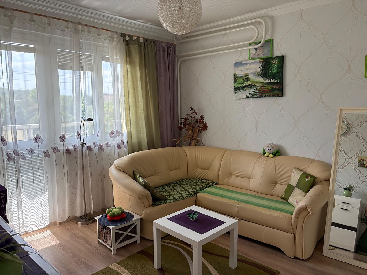 Prodej bytu 3+1 75 m², Teplice – fotka 1 z 3