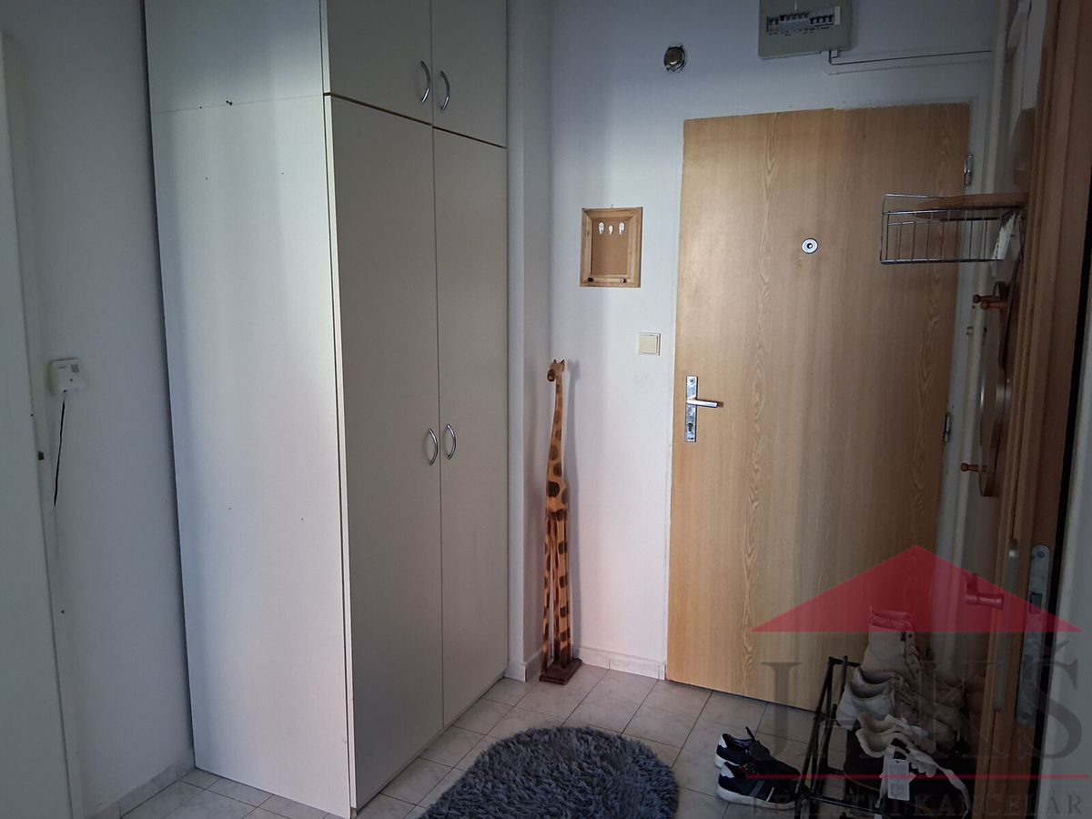 Pronájem bytu 2+kk 41 m² – fotografie 5
