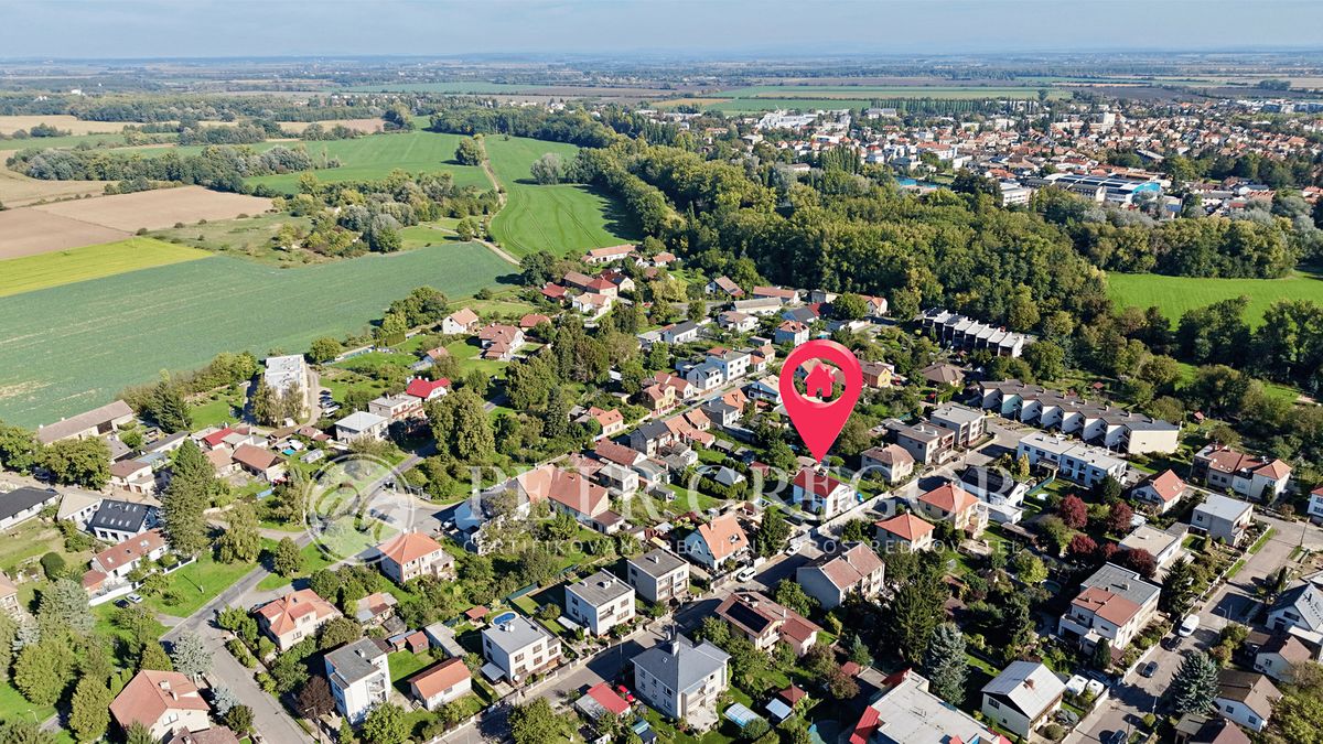 Prodej vícegeneračního domu 150 m², pozemek 910 m² – fotografie 4