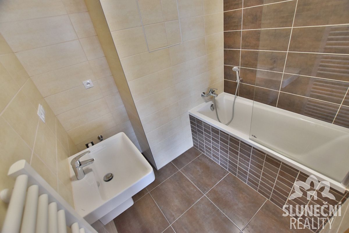 Pronájem bytu 2+kk 65 m² – fotografie 5