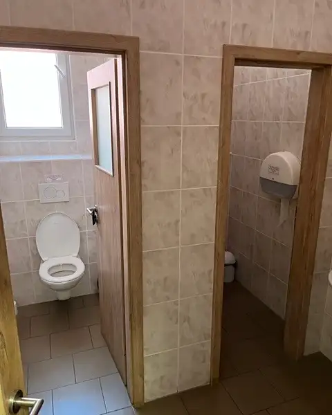 Pronájem kanceláře 12 m², Turnov – náhled fotky 3